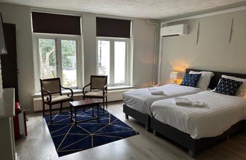 Nijmegen-Centrum Hotel | Family-Friendly Getaway at De Bronzen Koets Hotel