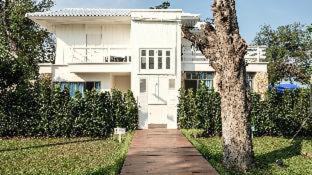 Hua Hin Hotel | Experience De Chaochom Hua Hin: Beachfront Bliss Awaits