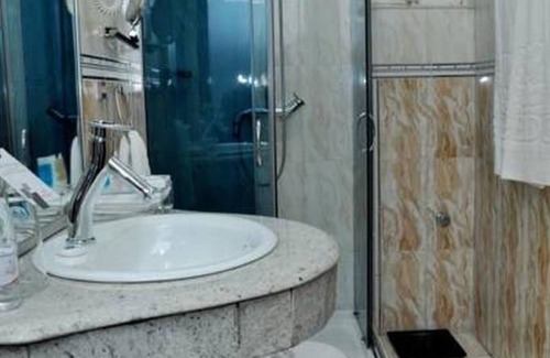 Port Harcourt Hotel | Experience De Edge Hotel: Family-Friendly Relaxation Awaits