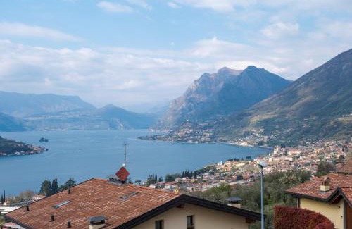 Sale Marasino Apartment | Pet Friendly Getaway at De Gasperi 14 with Pool Access