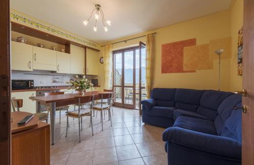 Sale Marasino Apartment | Pet Friendly Getaway at De Gasperi 14 with Pool Access