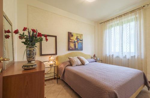 Sale Marasino Apartment | Pet Friendly Getaway at De Gasperi 14 with Pool Access