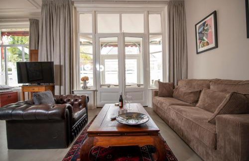 Apeldoorn Bed & Breakfast | De Grift: Guest Rated 9.2 with On-Site Dining Options