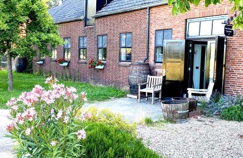 Heijen Bed & Breakfast | Family-Friendly Retreat at De Heeren Hoeve Carpe Diem