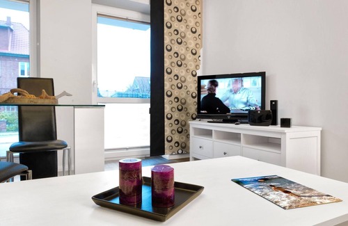 Insel Poel Apartment | Discover App. HUMMER: Oceanfront Gem at Timmendorf Harbor