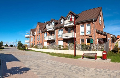 Insel Poel Apartment | Oceanfront Escape: SEEANEMONE with Harbor View Awaits!