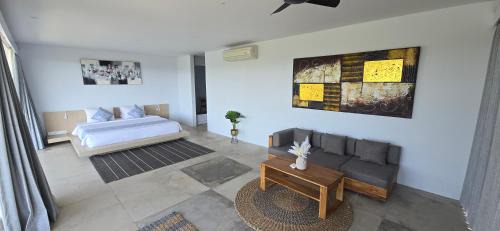 Kutuh Villa | De Jantux Damai Private pool Villa