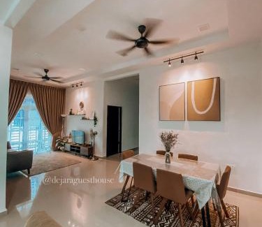 Padang Sekolah House | Explore De Jara Guesthouse Dungun with Ocean Views