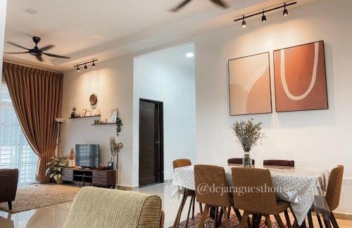 Padang Sekolah House | Explore De Jara Guesthouse Dungun with Ocean Views