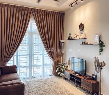 Padang Sekolah House | Explore De Jara Guesthouse Dungun with Ocean Views