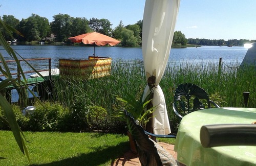 Zernsdorf House | Tranquil Lakeside Retreat with Private Jetty & Spa