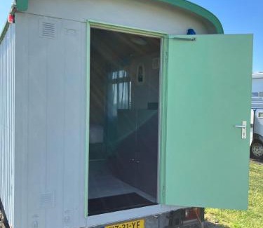 Klundert Other | De Keet op een boerencamping