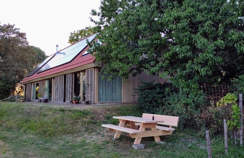 Ezinge House | Family-Friendly Retreat at De Kinkhoorn with Great Reviews