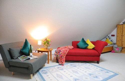 Nordholz Apartment | Family-Friendly De Lütt Tünn: Steps from Nordseedeich