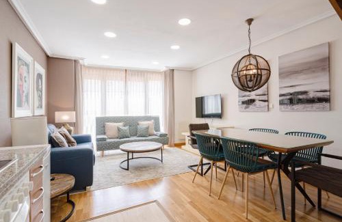 Centro y casco historico Apartment | Family-Friendly Getaway at De La Guardia Suite Rosal