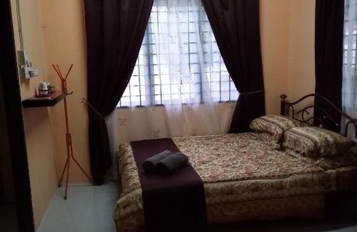Taman Nyior Setali House | Family-Friendly Retreat at De La Homestay - 8/10 Rated