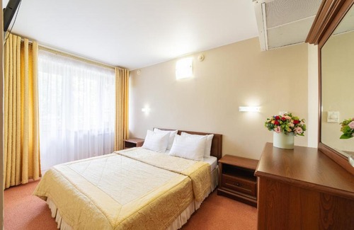 Anapa Resort | Discover De La Mapa Resort: Pool, Breakfast & Great Ratings