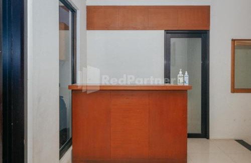 Senayan Hotel | Budget-Friendly Stay at De Lugano SCBD Syariah Mitra