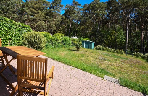 Rugen Island Apartment | Experience Oceanfront Comfort at Dünenvilla 4 in Thiessow