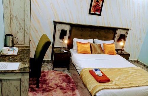 Ota Hotel | De-Manna Ota
