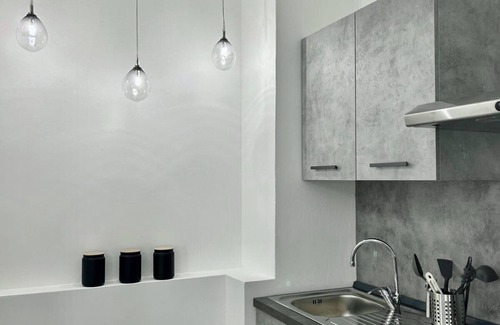 Longa Apartment | De Mio's Apartment