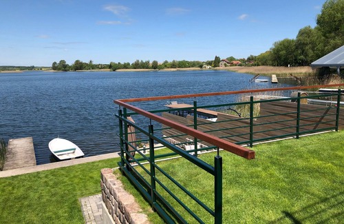Furstenwerder House | Tranquil Retreat by the Lake with Spa and Ocean Views
