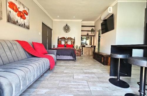Kimberley House | Unforgettable Stay at De Oude Sleeper Inn - Family & Pet Friendly