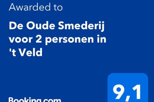 't Veld Apartment | Cozy De Oude Smederij Getaway for Two with Breakfast