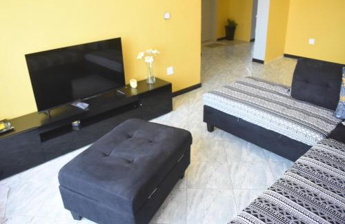 Santa Cruz Apartment | Guest Rated De Pina Apartments - A Cozy Getaway
