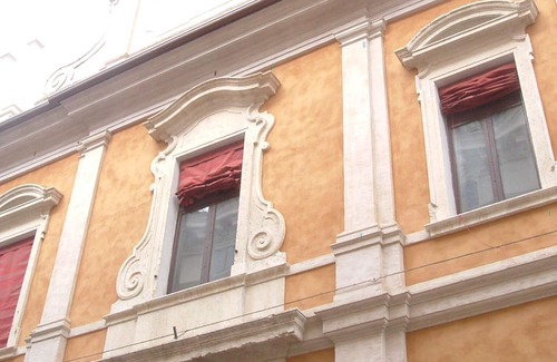 Ferrara Historic Centre Apartment | Pet-Friendly De Prati Apartment Borsa in Ferrara's Heart