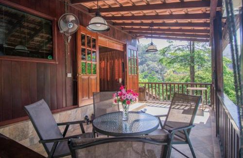 Pantai Bed & Breakfast | Experience Deserenity: Family-Friendly & Accessible Retreat