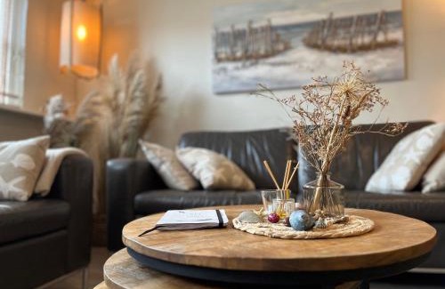 Baaiduinen Apartment | Family-Friendly Retreat at De Skuorre - Rated 9/10!