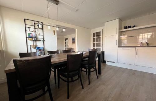 Baaiduinen Apartment | Family-Friendly Retreat at De Skuorre - Rated 9/10!