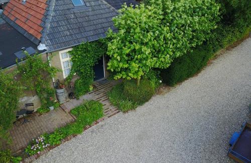 Lobith House | Cozy De Smidse: Pet-Friendly Oceanfront Retreat Awaits