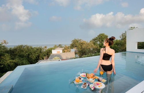 Pak Nam Pran House | Idyllic De'sun Stay Pool Villa with Oceanfront Amenities