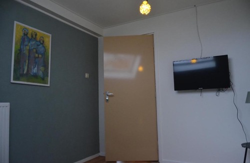 Hernen Bed & Breakfast | Perfect Getaway at De Terp: Pet-Friendly & Family Amenities