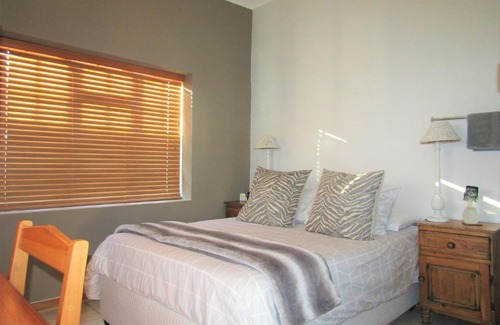 Calitzdorp Apartment | Pet-Friendly Getaway at De Wawielhuis - Rated 8.9/10!