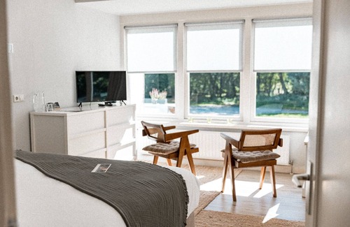 Otterlo Hotel | De Wever Lodge: Guest Rated 9.8 with Family-Friendly Amenities