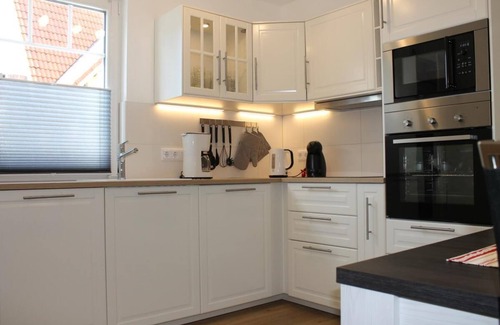 Born auf dem Darss Apartment | De Windroos: Relaxing Terrace & Close to Baltic Sea