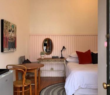 Graaff-Reinet Bed & Breakfast | Discover de Wingerd B & B: Pet-Friendly with Pool Access