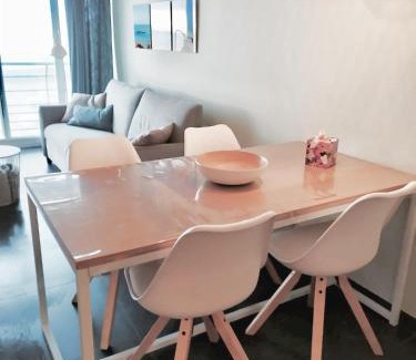 Wenduine Apartment | Exquisite De Zandkorrel: Breathtaking Seaview Awaits