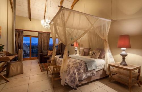 Oudtshoorn House | De Zeekoe Guest Farm: Family-Friendly Retreat with Pool
