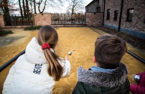Neerpelt Villa | Discover De Zwaluwhoeve: 4-Star Family-Friendly Retreat