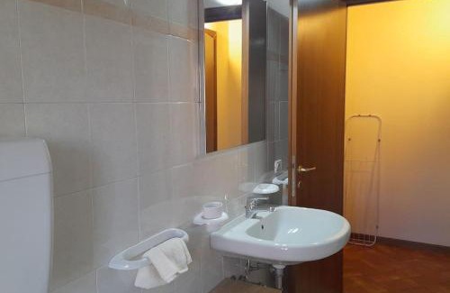Seriate Apartment | Family-Friendly DEA 2: Guest Rated 9/10 for Comfort