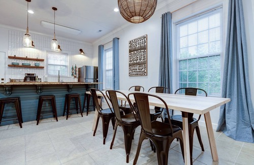 Winston - Salem House | Guest Rated 10/10: Deacon Stays - Cozy Cottage Near WFU