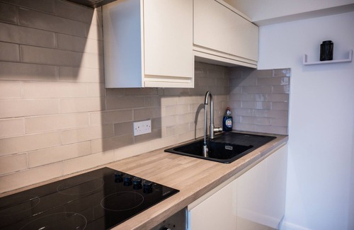 Kirkheaton Apartment | Budget-Friendly Dealhouse Apartments 11 for Family Stays