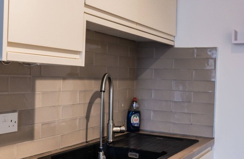 Kirkheaton Apartment | Budget-Friendly Dealhouse Apartments 11 for Family Stays