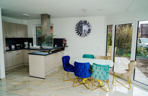 Tornesch House | Family-Friendly Dream Holiday Haus C for 6 Guests
