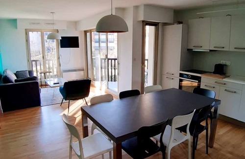 Tourgeville Apartment | Sea View Apartment in Deauville with Pool & Free WiFi