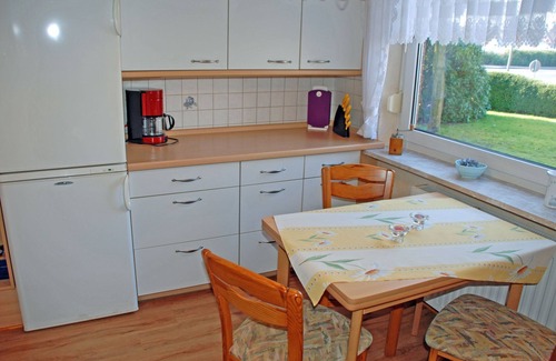 Warsingsfehn Apartment | Family-Friendly Ocean View at Holiday Moorkate Apartments